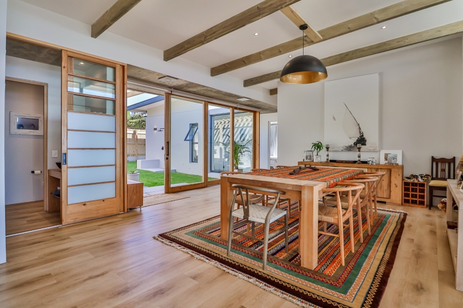 4 Bedroom Property for Sale in Whale Rock Hill Western Cape